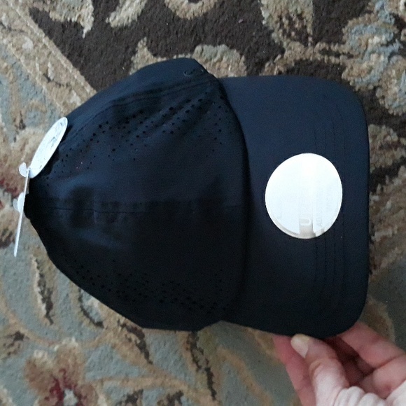 *Host Pick*Layer 8 UPF 40+running ladies hat - Picture 12 of 12